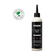Dynamic Slick Wax Lube wasdroogmiddel met wax voor smeermiddelen, zichtbaar in een open pot met smeermiddel en waslaag.