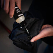 Dynamic Wipe Out lijmverwijderaar 150 ml, volledig biologisch afbreekbaar, met een applicator en label op de verpakking