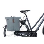 Basil City dubbele waterafstotende fietstassen van 28-32 liter, geschikt voor MIK bagagedragers, zwart en stevig.