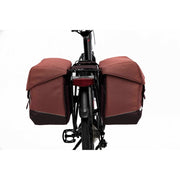 Nieuwe Looxs Joli dubbele fietstas van 37 liter, gerecycled polyester met waterdichte sluiting en verstelbare riemen.