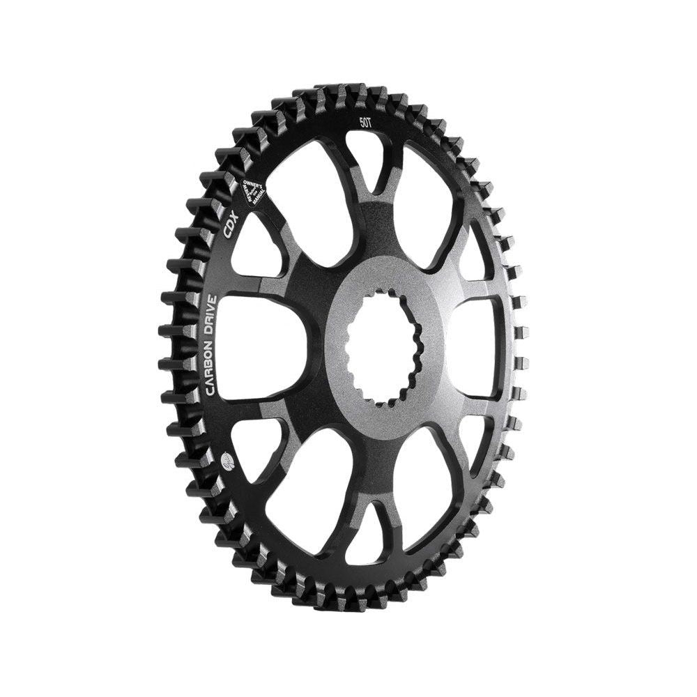 Zwart Gates Gates Carbon Drive CDX S550 54,7 voortandwiel met FSA directe montage, zichtbaar op de fiets.