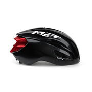 Racefiets helm MET Manta Mips met ventilatiegaten en verstelbare riem, ontworpen voor optimale veiligheid en comfort tijdens het fietsen.