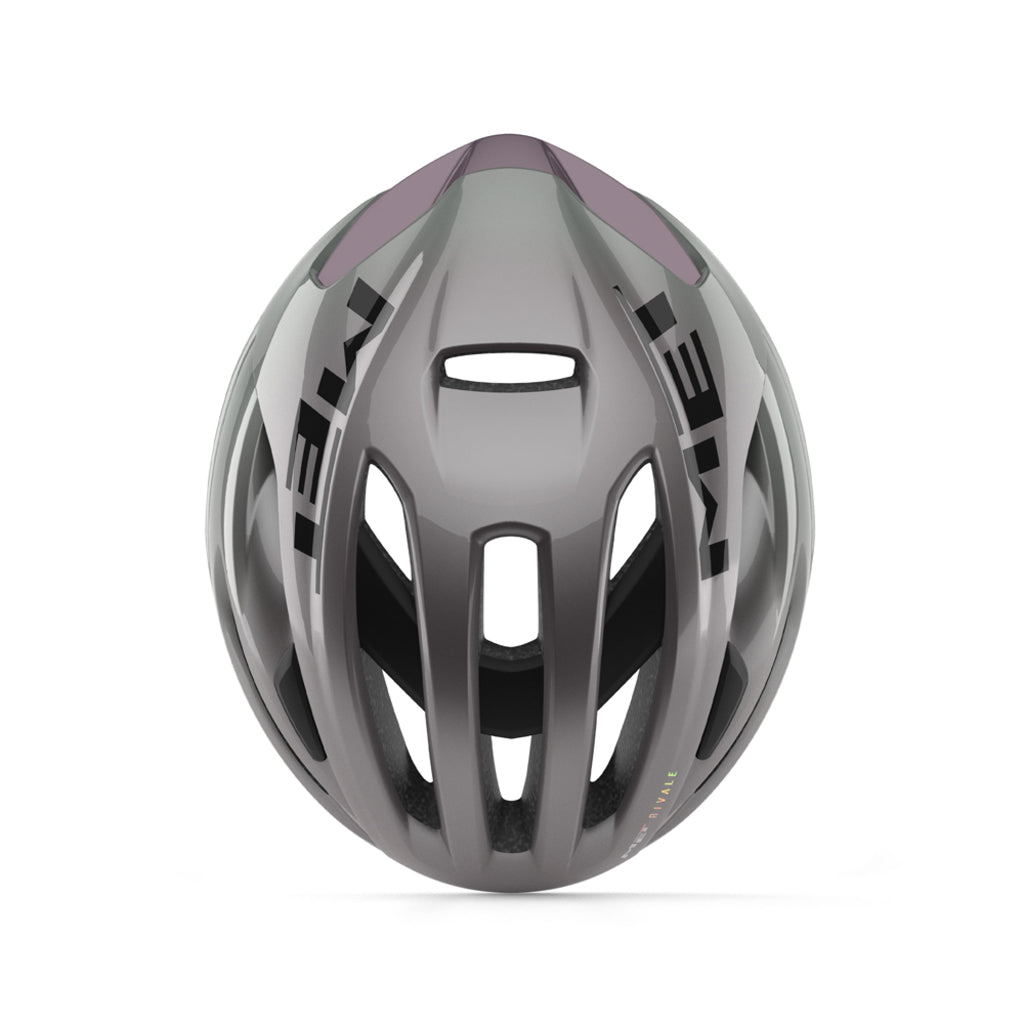 MET Rivale Mips racefietshelm met aerodynamisch ontwerp en ventilatieopeningen, geschikt voor wielrenners.