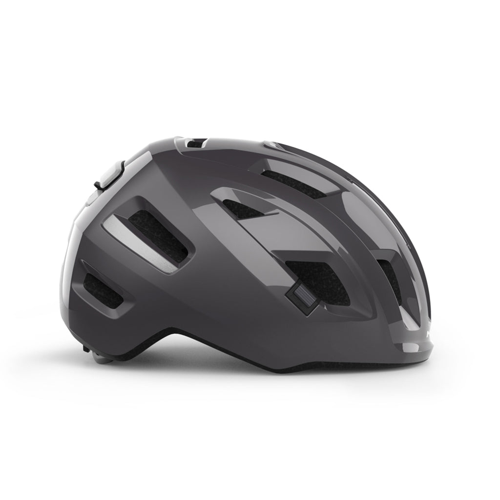 Zwarte MET E-Bike helm met ventilatieopeningen en verstelbare riem voor veilig fietscomfort