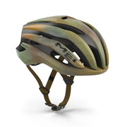 MET Trenta Mips racefietshelm met aerodynamisch ontwerp en ventilatieopeningen, geschikt voor wielrenners.