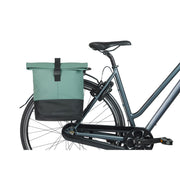 Basil Cove Shoppertas 14-16 liter met MIK-haken, enkele fietstas van waterbestendig materiaal, geschikt voor stadsfietsen