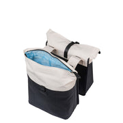 Dubbele Basil Vive fietstas in zwart met reflecterende details, geschikt voor bagagedrager 28-35 liter, voor fietsers en woon-werkverkeer.