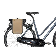 Basil Rivo M MIK Enkel fietstas van tarpaulin, 12-15 liter, bevestigd aan een fiets, waterbestendig en praktisch voor dagelijks gebruik