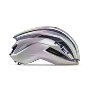 MET Trenta 3K Carbon MIPS racefietshoofdbescherming met ventilatie en zwarte afwerking, ontworpen voor wielrenners.