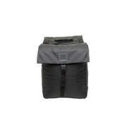 Nieuwe Looxs Leeds dubbele fietstas van gerecycled polyester, ruime 38 liter bagage voor aan fiets.