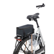 Zwarte New Looxs bagagedragertas Trunkbag Lock van 4,5 liter met afmetingen 30x13x12 cm, geschikt voor fietsaccessoires.