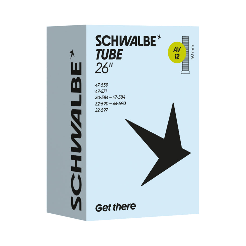 Schwalbe 26 inch binnenband met 40 mm ventiel, geschikt voor 32/47-559/597 banden, zichtbaar met ventiel en merklogo