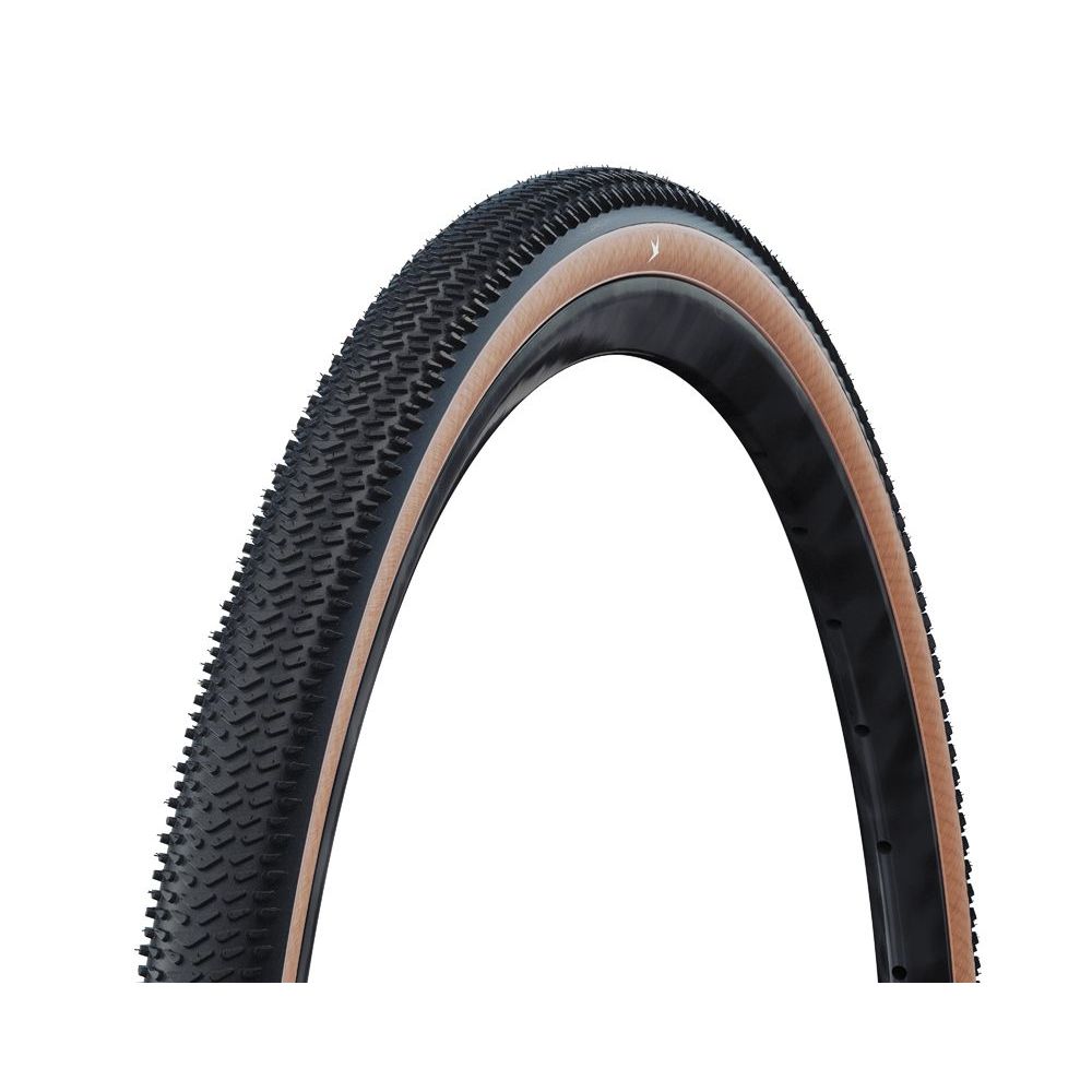 Schwalbe G-One R Pro gravelband met TLR en Addix Race V-Guard, ontworpen voor off-road rijden en gravelritten.