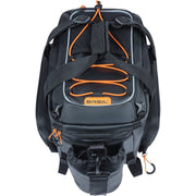 Basil Miles Tarpaulin XL Pro bagagedragertas met waterdichte stof, geschikt voor 9-36 liter, zwarte fietsaccessoire.