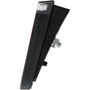 Axa NYX Steady Dynamo achterlicht met spatbord en Z-reflector, bevestigd op een fiets, helder en veilig zichtbaar.