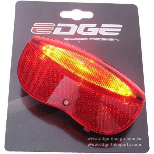Edge Dragerachterlicht City Luxe - 3 Leds Inclusief Batterijen - 80Mm - Le Coq Wielerartikelen