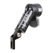 Zwarte Axa Nox Sport koplamp met 12 lux batterij, geschikt voor fietsers, weergegeven op een witte achtergrond.