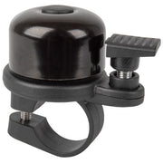 Zwarte M-Wave Airbell fietsbel met Airtag houder voor 31,8 mm stuur, geschikt voor fietsaccessoires en veiligheid.