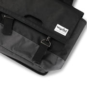 Dubbele waterafstotende fietstas van Urban Proof, 40 liter, gemaakt van gerecycled Rpet, geschikt voor comfortabel fietsgebruik.