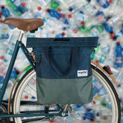 Urban Proof 20 liter gerecyclede PET fietstas voor enkel, stevig en milieuvriendelijk design voor dagelijks gebruik.