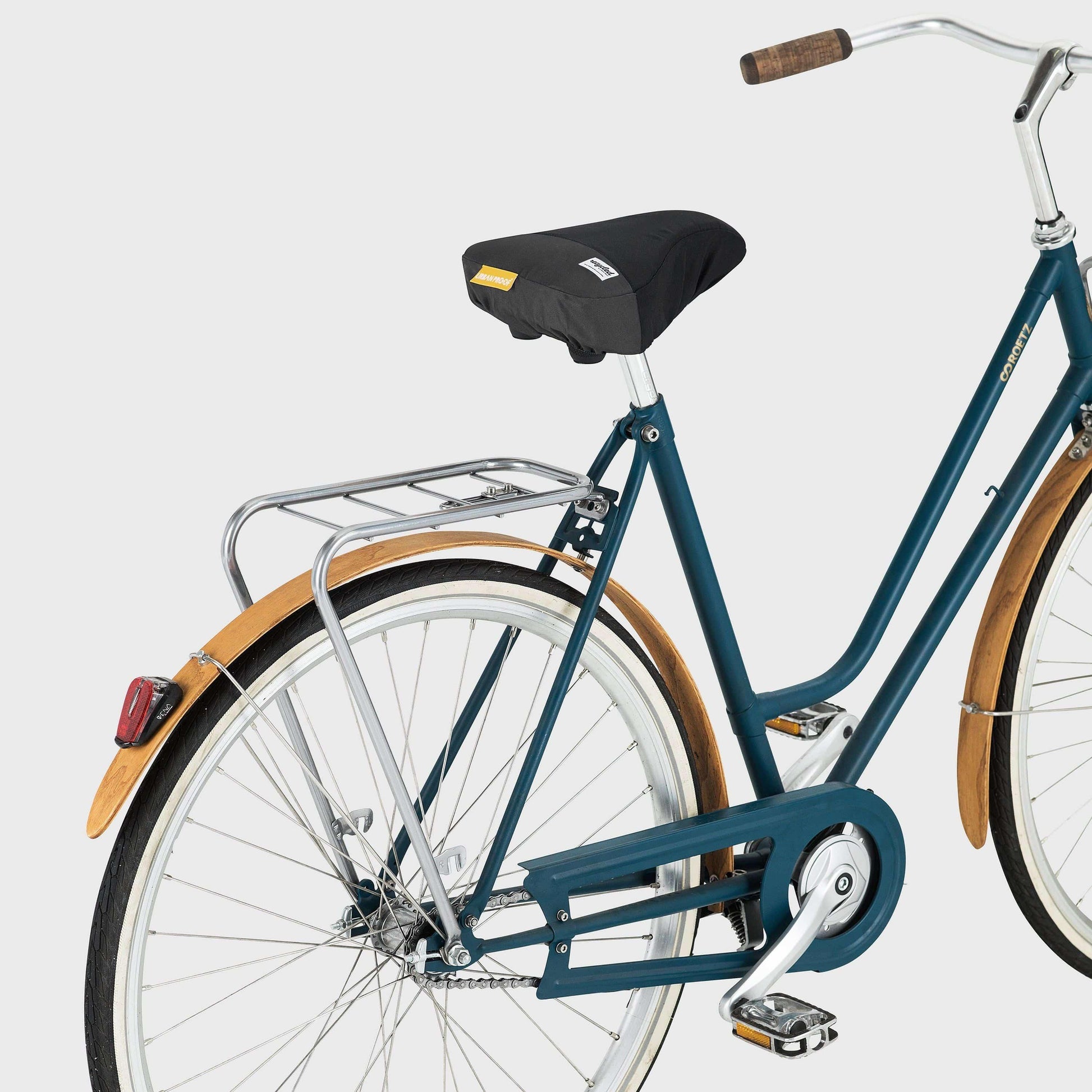Gerecyclede Fietszadelhoes Urban Proof - Zwart/Grijs - Le Coq Wielerartikelen