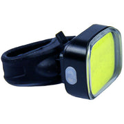 Urban Proof vierkante LED koplamp met USB-oplading, 70 lumen, krachtige verlichting voor fiets of outdoor gebruik.