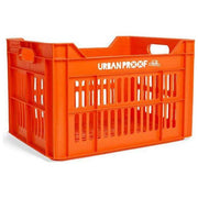 Urban Proof fietskrat van 30 liter, gemaakt van gerecycled kunststof, geschikt voor fietsdragers en praktische opbergruimte.