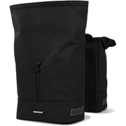 Urban Proof dubbele fietstas van gerecycled materiaal, 38 liter rolltop rugzak voor achterop de fiets, waterbestendig en duurzaam.