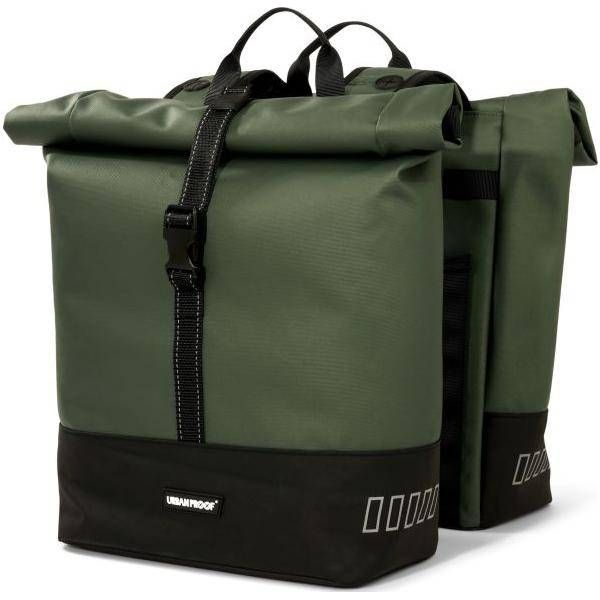 Dubbele fietstas Urban Proof Double Rolltop 38 liter van gerecycled materiaal, met waterdichte sluiting en compacte opslag.