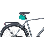 Basil Discovery 365D zadeltas waterdichte fietstas met meerdere vakken en reflecterende details voor comfortabel fietsen