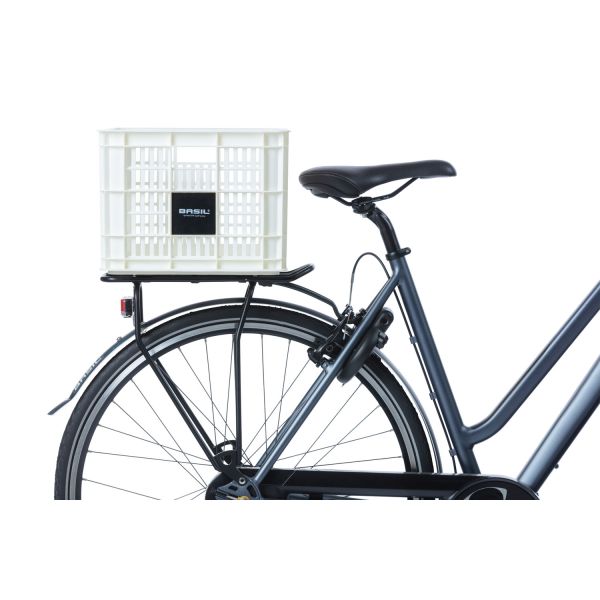 Basil fietskrat M van gerecycled kunststof, 29,5 liter, voor fietsaccessoires en bagage, zwart, op afbeelding 82150599_6.jpg
