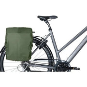 Basil Move MIK fietstas enkel met 15 liter inhoud, zwarte fietsschoudertas voor dagelijks gebruik en vervoer.