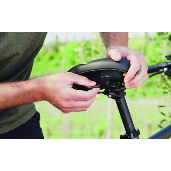 Zwart Selle Royal Explora Relaxed Adventure Time zadel met Royalgel voor stadsfietsen en e-bikes, comfortabele zitervaring