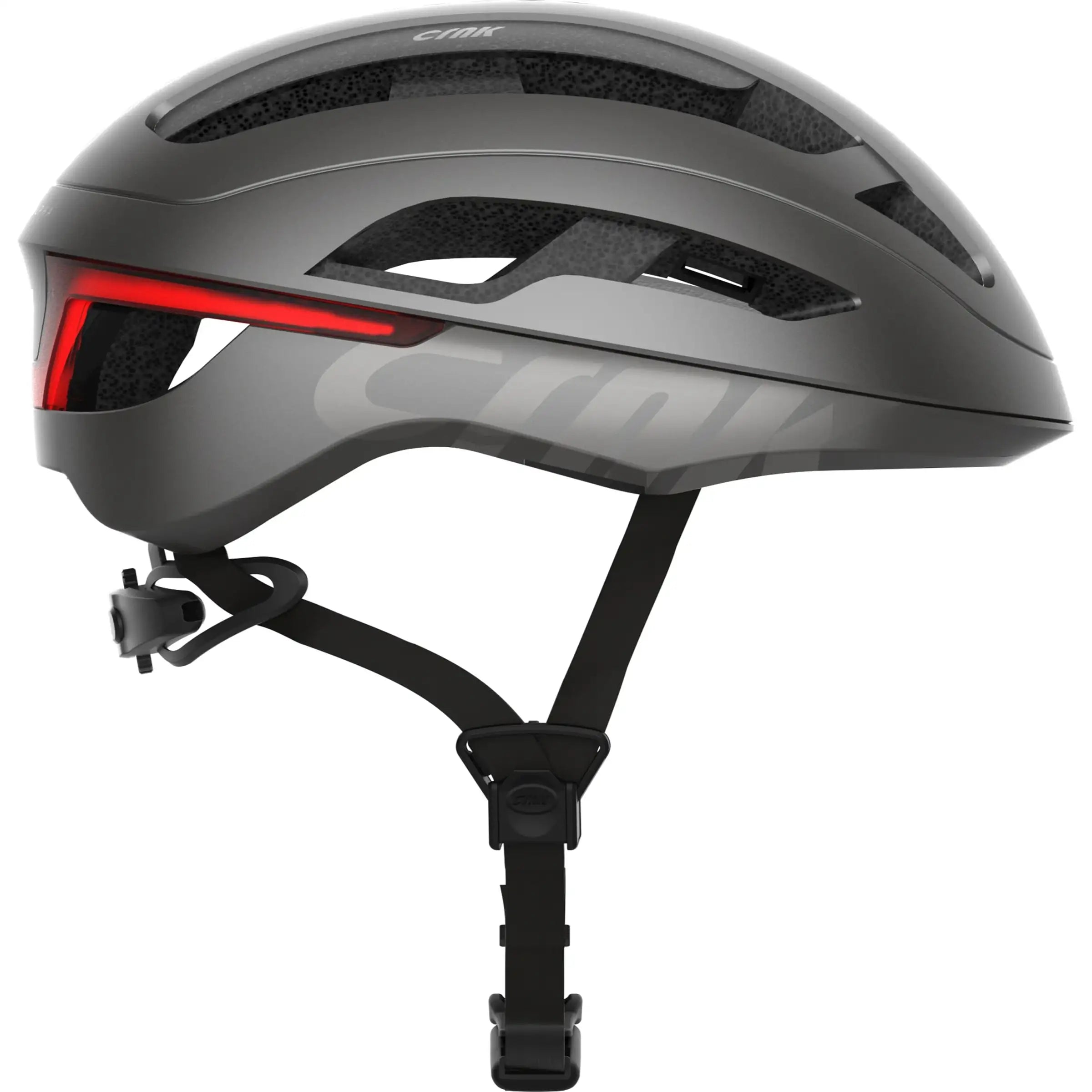 Crnk racefietshelm Angler met aerodynamisch ontwerp en verstelbare ventilerende onderdelen, geschikt voor wielrenners.
