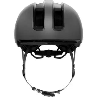 Abus E-bike fietshelm Hud-Y met ventilatiegaten en verstelbare riem, geschikt voor veilige ritten op de fiets.