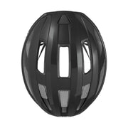 Abus Macator racefietshelm met goede ventilatie en sportief ontwerp, geschikt voor wielrenners en snelheidsliefhebbers.