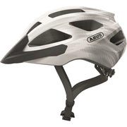 Abus Macator racefietshelm met goede ventilatie en sportief ontwerp, geschikt voor snelle ritten en comfortabele bescherming.