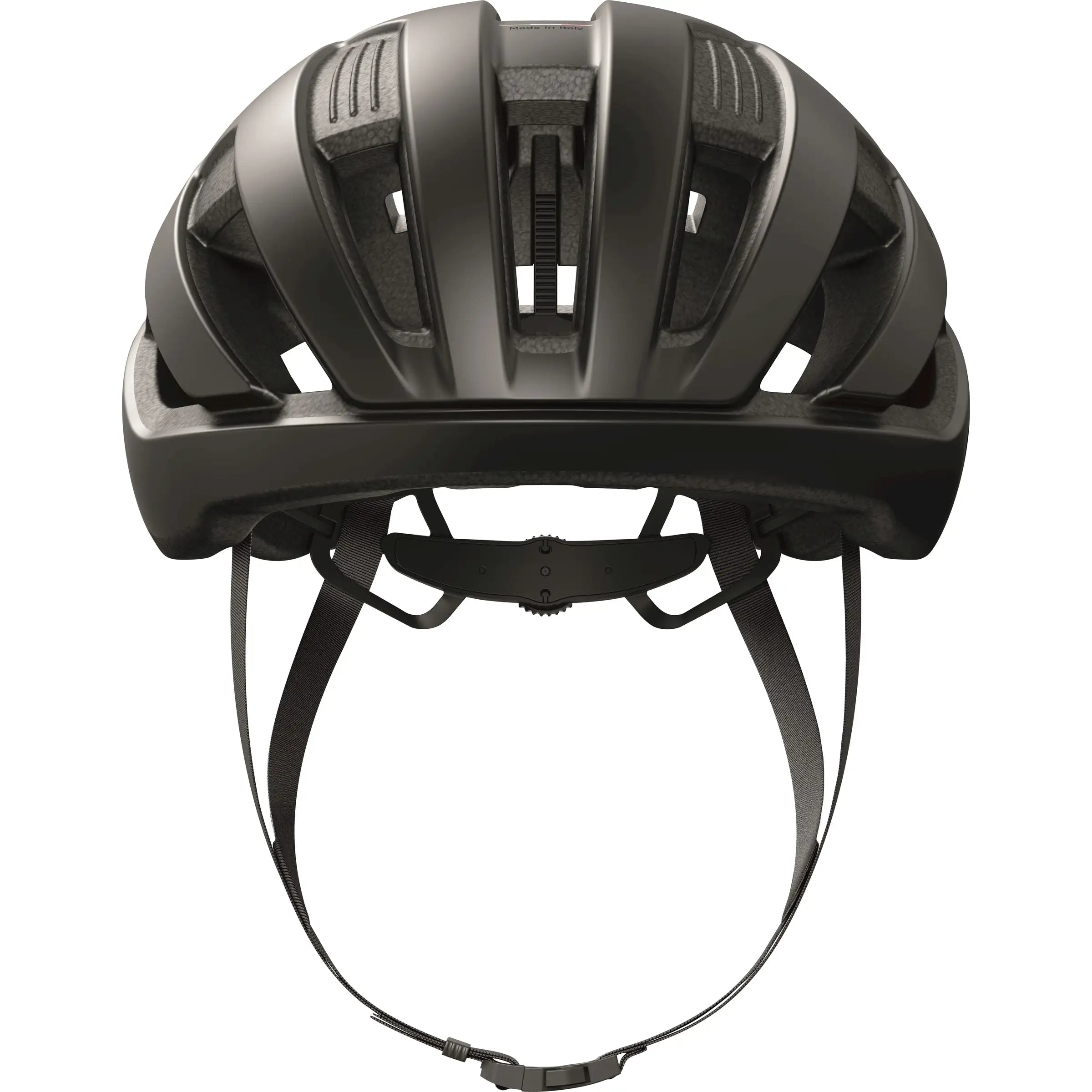 Abus Wingback racefietshelm met aerodynamisch ontwerp en ventilatieopeningen, geschikt voor wielrenners, in zwart en oranje.