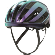 Abus Wingback racefietshelm met aerodynamisch ontwerp en ventilerende uitsparingen, geschikt voor wielrenners op de weg.