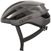 Abus Wingback racefietshelm met aerodynamisch ontwerp en ventilatiegaten, geschikt voor wielrenners, op een witte achtergrond.