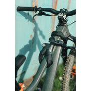 Zwart Abus Infinity Loop 1806 kettingslot van 110 cm met dubbele lusfunctie, 6 mm dikte, stevig en betrouwbaar fietsslot