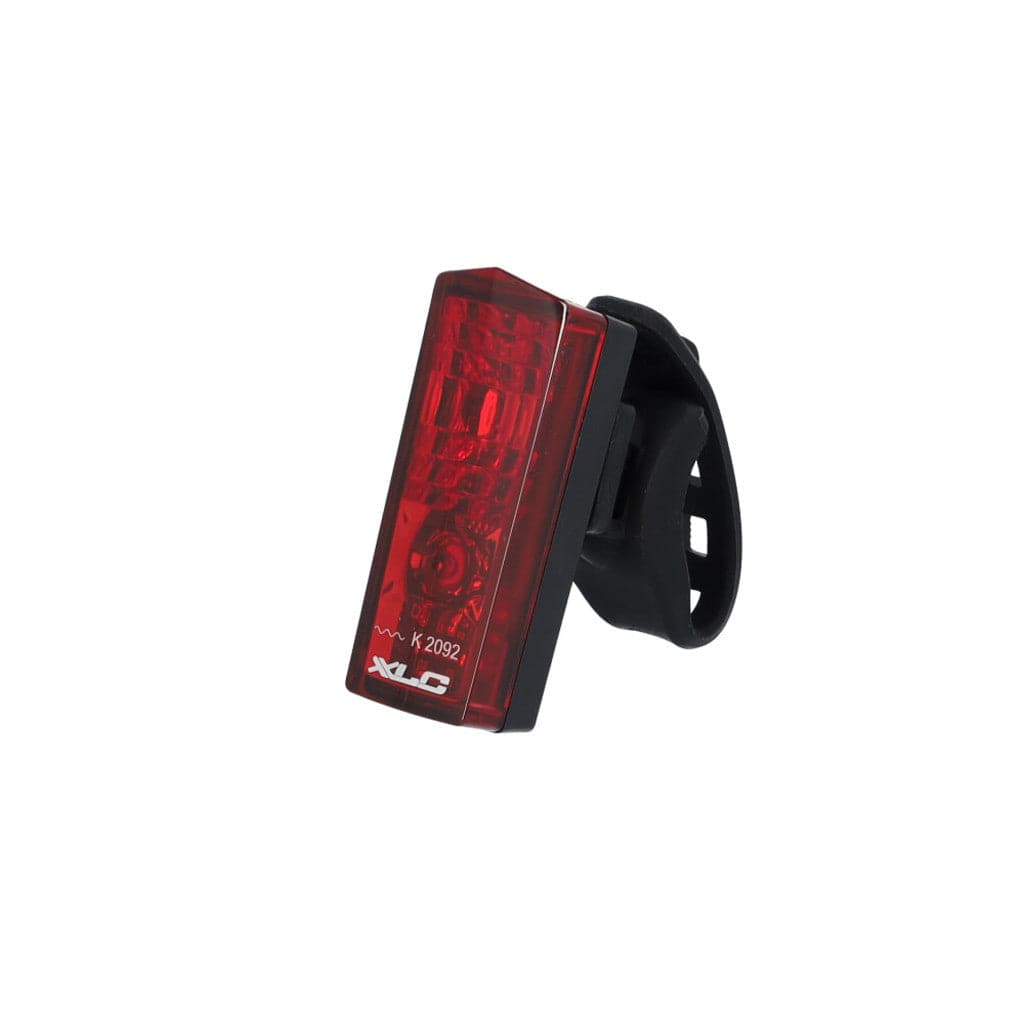 Zwart XLC Proxima Pro CL-R27 led achterlicht met USB voor fietsveiligheid, zichtbaar in de afbeelding.