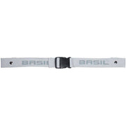 Reflecterende afneembare band van Basil Class in grijs, geschikt als accessoire voor fietsen en verhoogde zichtbaarheid.