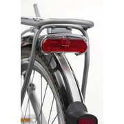 Axa NYX achterlicht voor auto, zwart met batterij en spatbord, helder en stevig, geschikt voor fiets of auto.