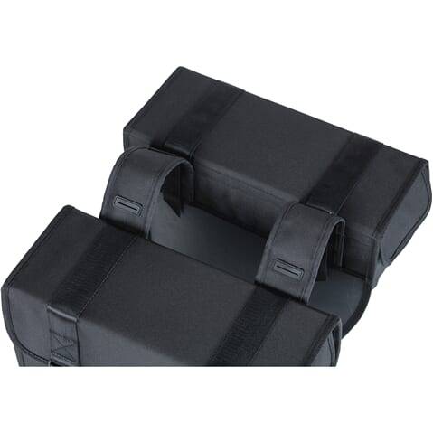 Basil Dubbele Fietstas Tour Double 28 Liter 34 X 14 X 34 Cm - Zwart - Le coq wielerartikelen