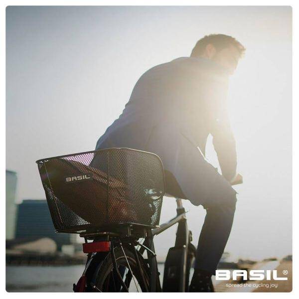Basil Fietsmand Icon M 40 X 33 X 25 Cm - Zwart - Le coq wielerartikelen
