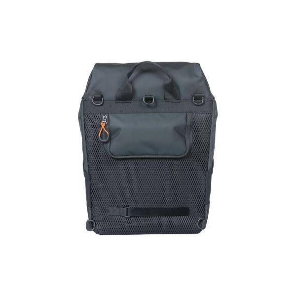 Basil Fietsrugzak Miles Tarpaulin 17 Liter 31 X 17 X 44 Cm - Zwart/Oranje - Le coq wielerartikelen