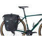 Basil Fietstas Navigator Waterproof 25-31 Liter 32 X 15 X 37 Cm - Zwart - Le coq wielerartikelen