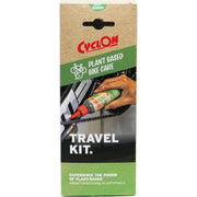 CyclOn plantaardige reis set met schoonmaakproducten en accessoires, compact en handig voor onderweg.