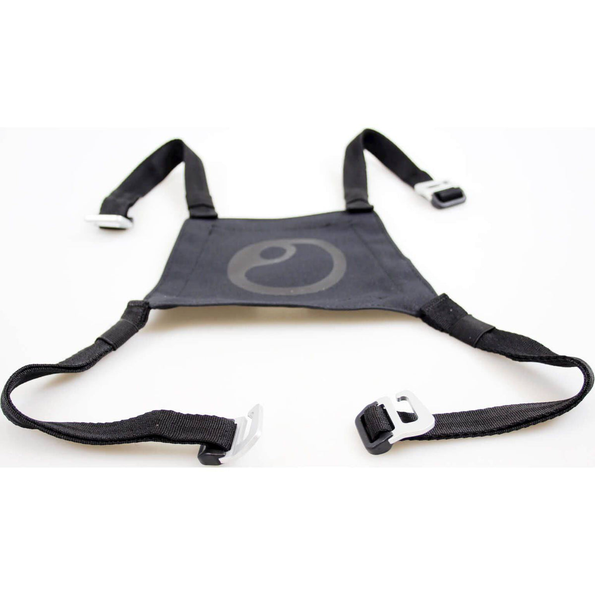 Zwarte Ergon Cargo Strap voor BC Urban rugzak, stevige tassenband voor extra draagvermogen en veiligheid.